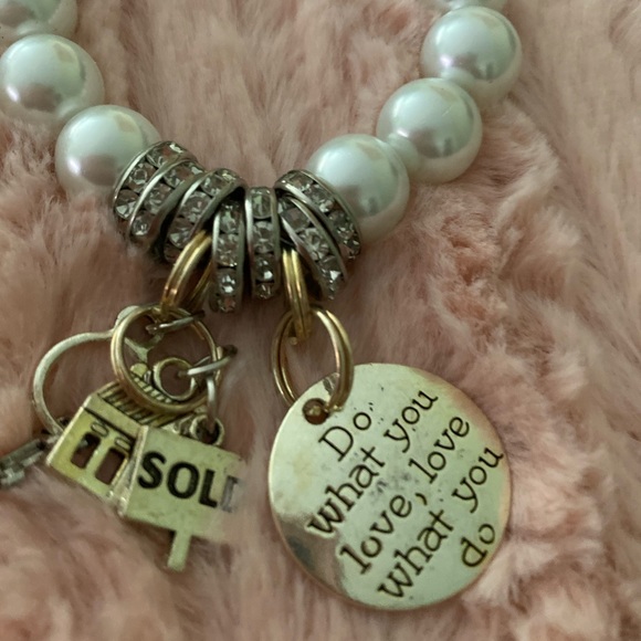 Realtor charm bracelet - Picture 2 of 2